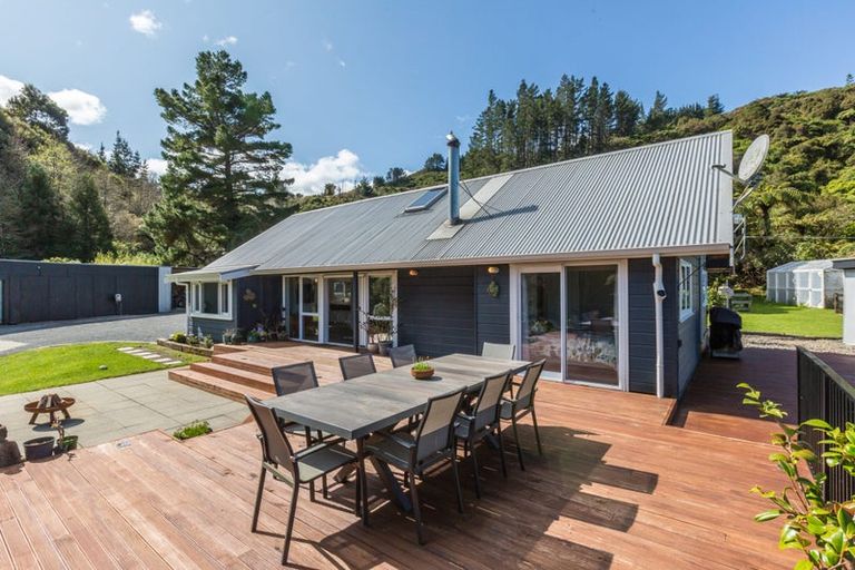 Photo of property in 1470 Akatarawa Road, Akatarawa Valley, Upper Hutt, 5372