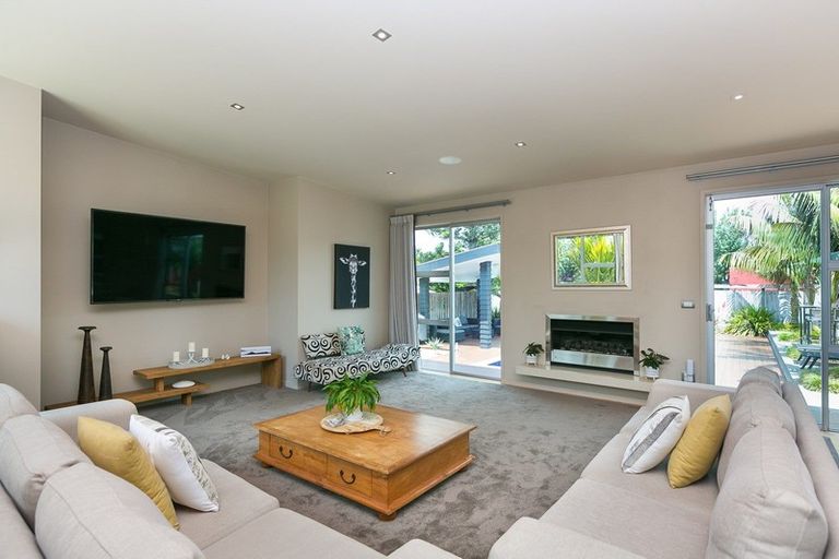 Photo of property in 22 Patterson Road, Hurworth, New Plymouth, 4371