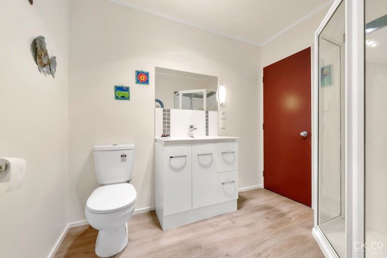 Photo of property in 2a Swainson Street, Naenae, Lower Hutt, 5011