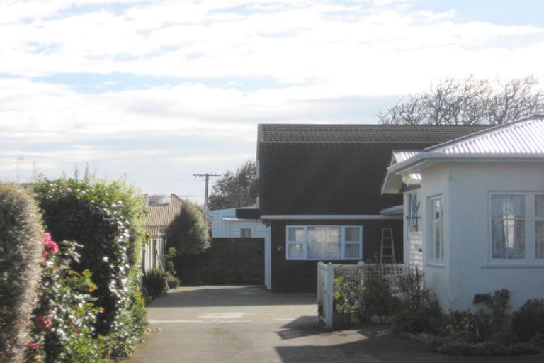 Photo of property in 17 Kent Street, Levin, 5510