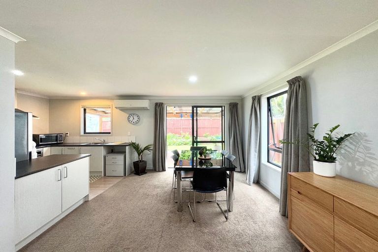 Photo of property in 64 Kaimoana Street, Weymouth, Auckland, 2103