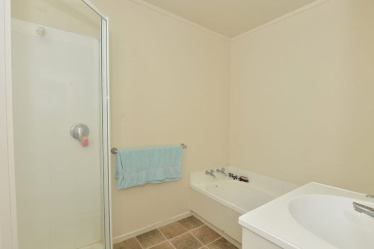 Photo of property in 23 Donald Street, Regent, Whangarei, 0112