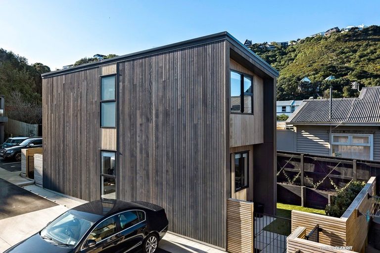 Photo of property in 6/20 Trent Street, Island Bay, Wellington, 6023