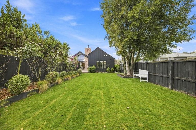 Photo of property in 225 Springfield Road, St Albans, Christchurch, 8014