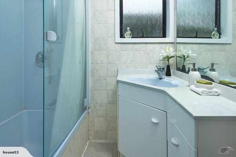 Photo of property in 26 Rotoma Rise, Clover Park, Auckland, 2019