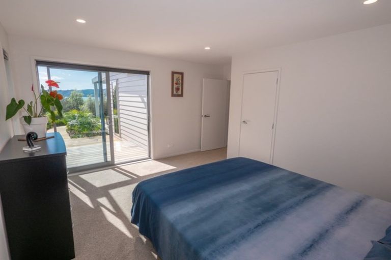 Photo of property in 32 Cable Bay Block Road, Cable Bay, 0420