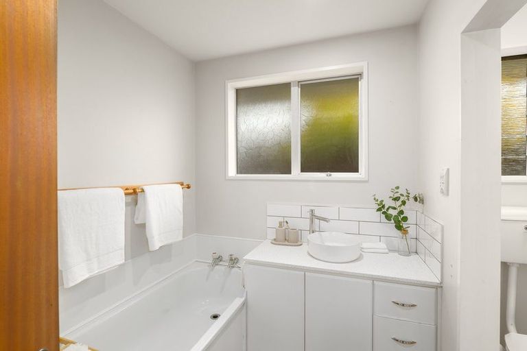 Photo of property in 18 Mendip Place, Casebrook, Christchurch, 8051