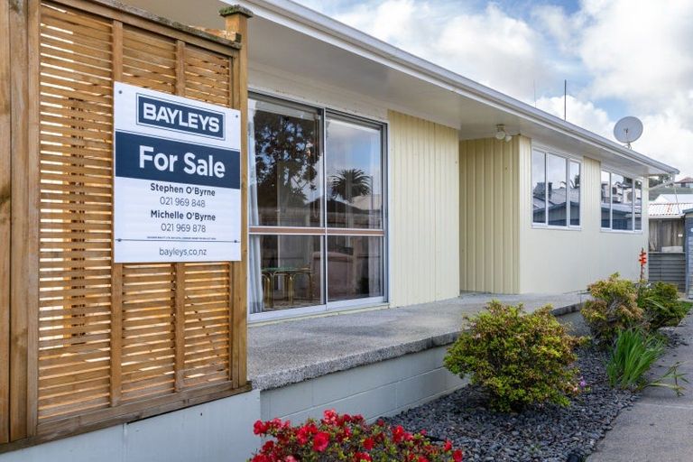 Photo of property in 17b Wallis Street, Raglan, 3225