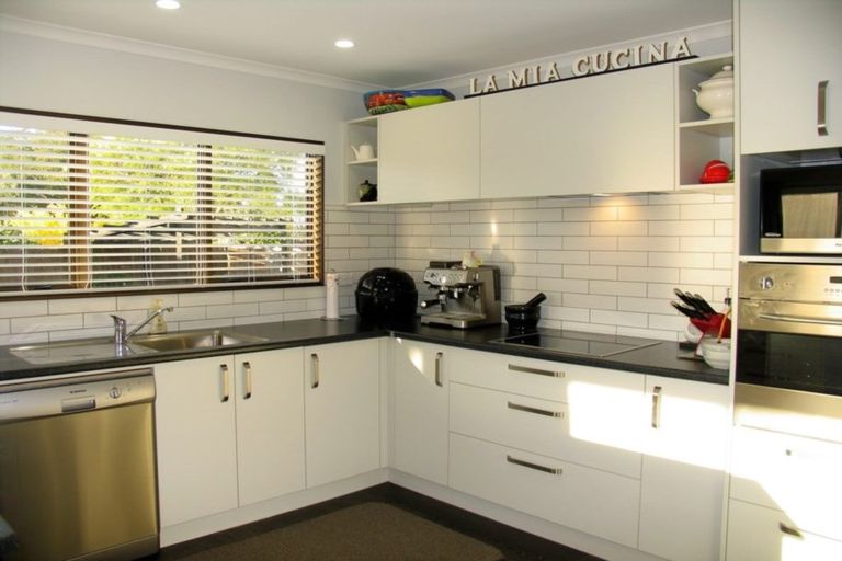 Photo of property in 5 Donegal Crescent, Tamatea, Napier, 4112