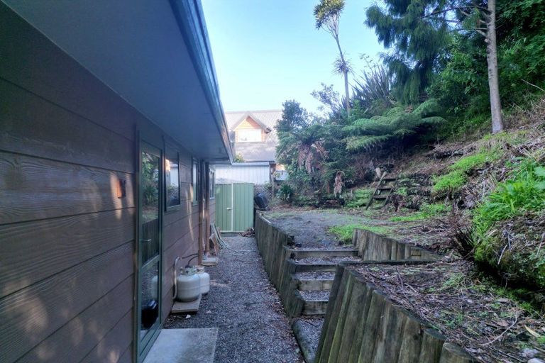 Photo of property in 45 Wairau Road, Picton, 7220