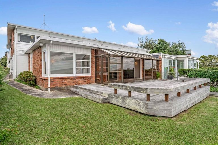 Photo of property in 35 Kitchener Road, Takapuna, Auckland, 0622