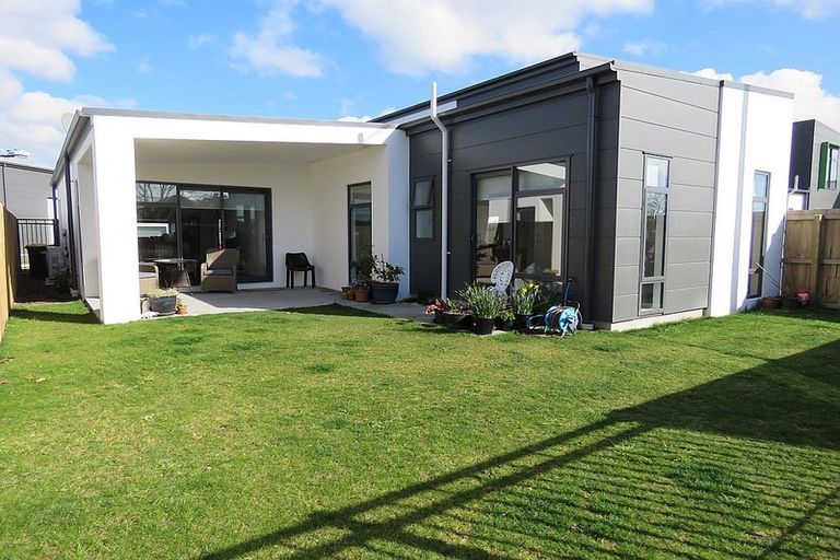 Photo of property in 107 Manakura Street, Russley, Christchurch, 8042