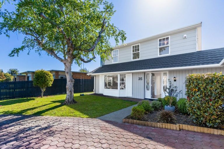 Photo of property in 35 Callender Terrace, Paraparaumu Beach, Paraparaumu, 5032