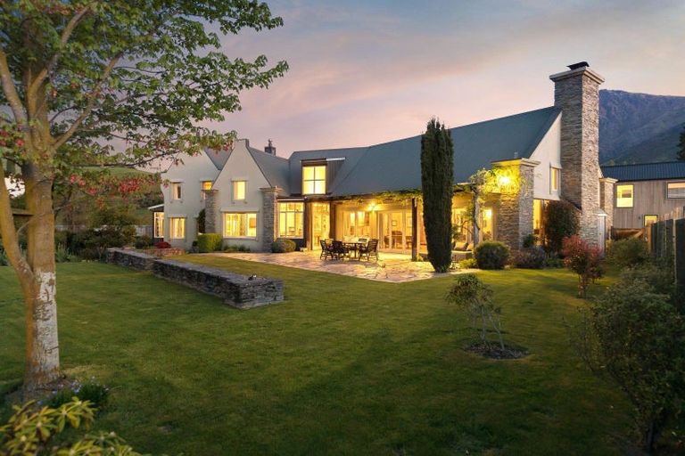 Photo of property in 11 Lorne Street, Lake Hayes, Queenstown, 9304