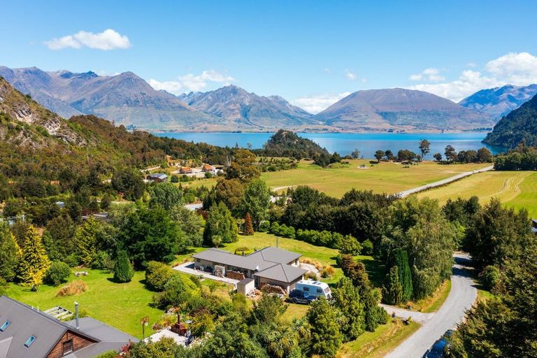 Photo of property in 10 Cove Lane, Mount Creighton, Queenstown, 9371