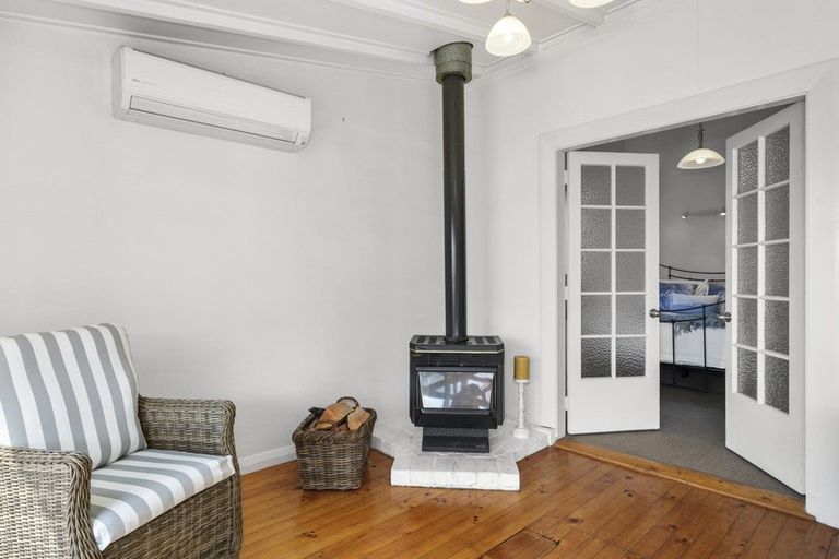 Photo of property in 15 Virginia Avenue, Broad Bay, Dunedin, 9014