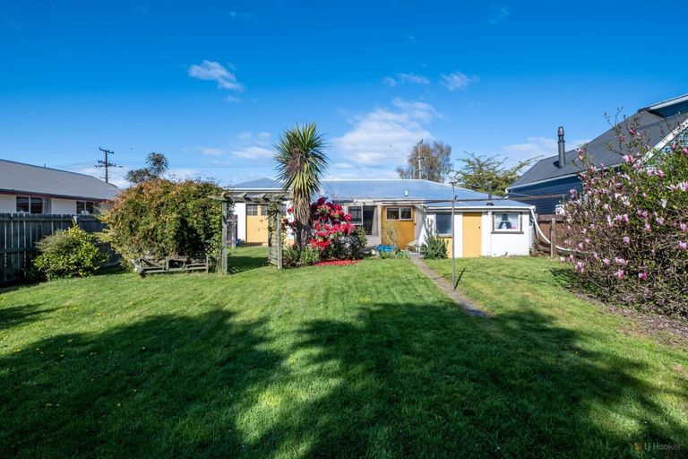 Photo of property in 28 Leonard Street, Waimate, 7924