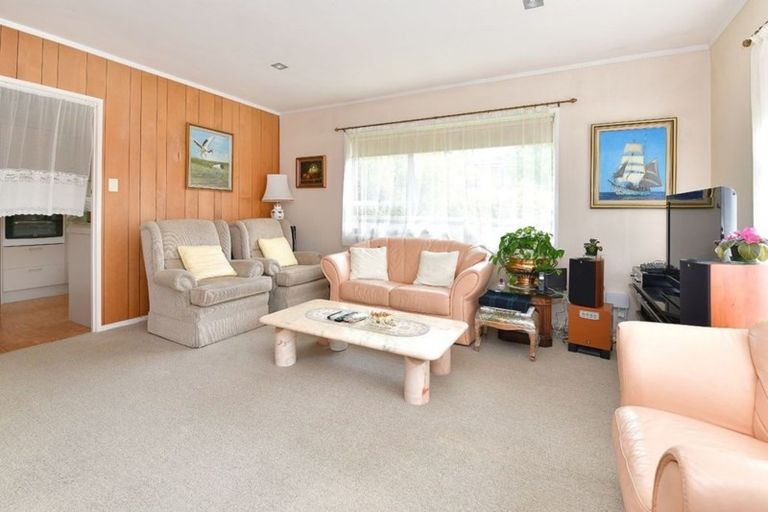Photo of property in 2/85 Velma Road, Hillcrest, Auckland, 0627