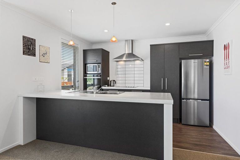 Photo of property in 3 Sandspit Way, Papamoa Beach, Papamoa, 3118