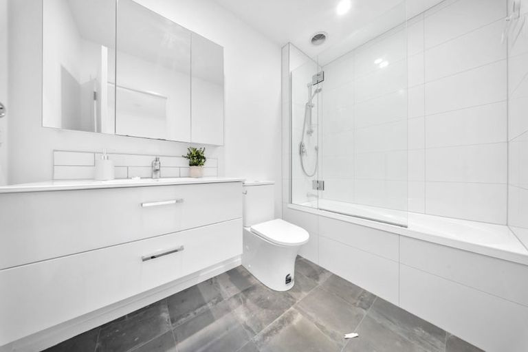 Photo of property in 45 Ngae Place, Mangere East, Auckland, 2024