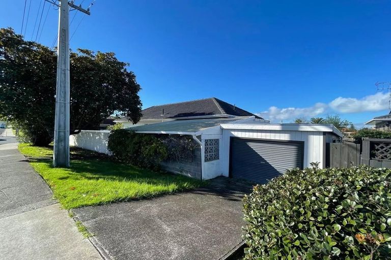 Photo of property in 1/91 Nile Road, Milford, Auckland, 0620
