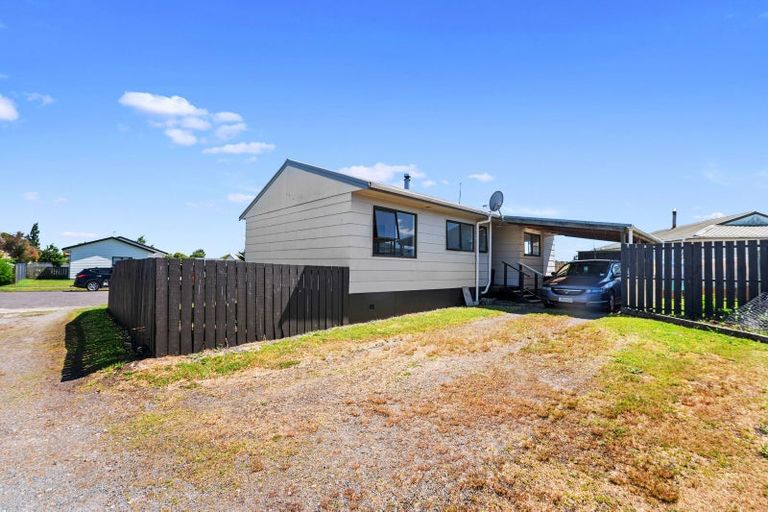 Photo of property in 76a Pohutukawa Drive, Owhata, Rotorua, 3010