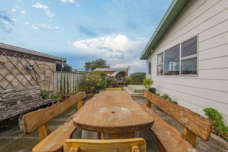 Photo of property in 69 Akitio Esplanade, Akitio, Pongaroa, 4991