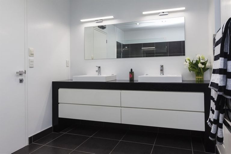 Photo of property in 7 Stirling Street, Merivale, Christchurch, 8014