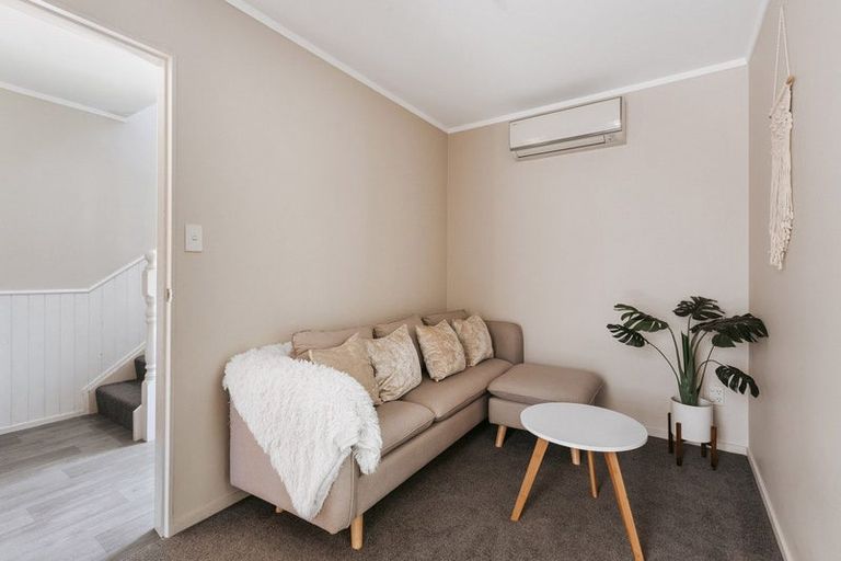 Photo of property in 44 Sunvale Place, Gate Pa, Tauranga, 3112