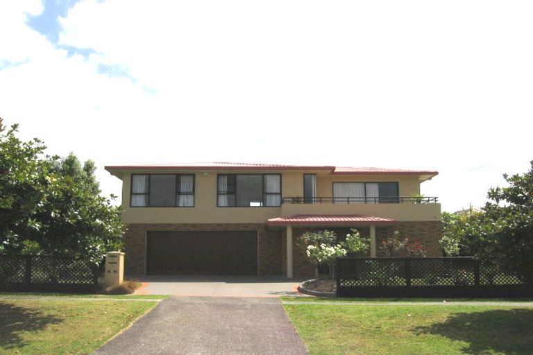 Photo of property in 5 Tui Glen Road, Birkenhead, Auckland, 0626
