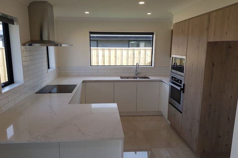 Photo of property in 76b Watkins Drive, Rangiora, 7400