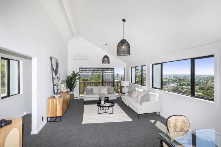 Photo of property in 37 Whareora Terrace, Cashmere, Christchurch, 8022