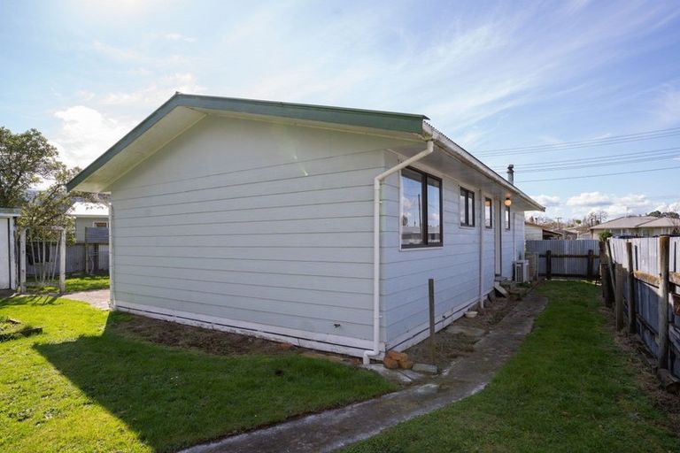 Photo of property in 74 Woodward Street East, Featherston, 5710
