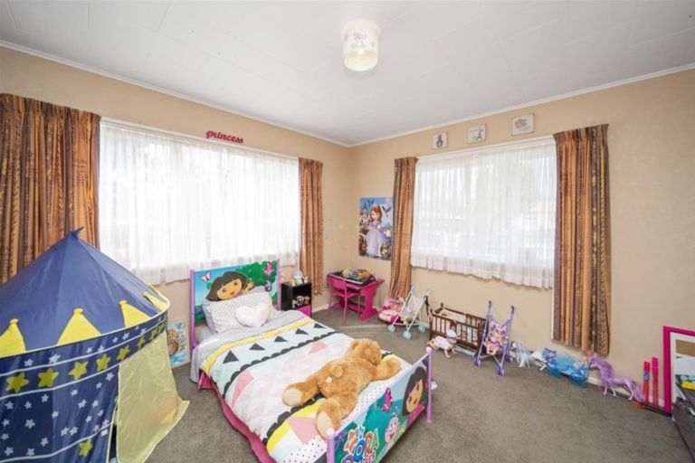 Photo of property in 18 Olivia Street, Stratford, 4332