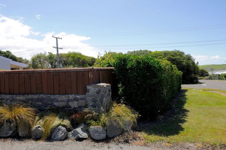 Photo of property in 6 Chambers Street, Kakanui, Oamaru, 9495