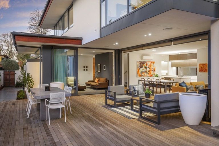 Photo of property in 19 Circuit Street, Merivale, Christchurch, 8052