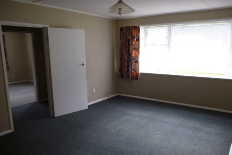 Photo of property in 90 Kowhai Street, Naenae, Lower Hutt, 5011