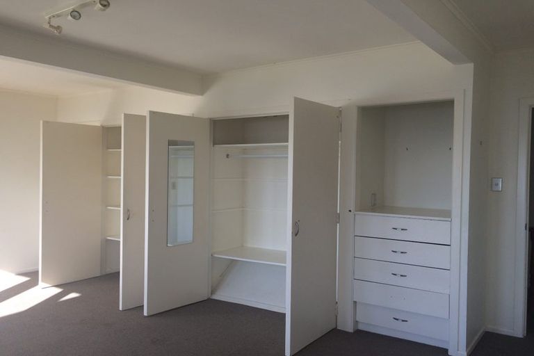 Photo of property in 23 Churchill Road, Murrays Bay, Auckland, 0630