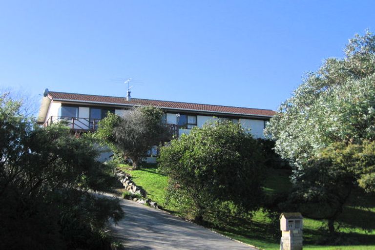 Photo of property in 19 Island View Terrace, Waikanae Beach, Waikanae, 5036