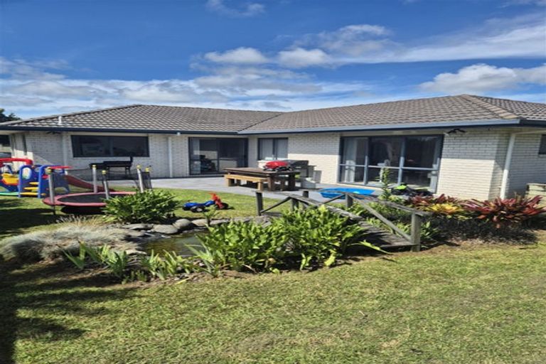 Photo of property in 4 Waitoa Street, Waiuku, 2123