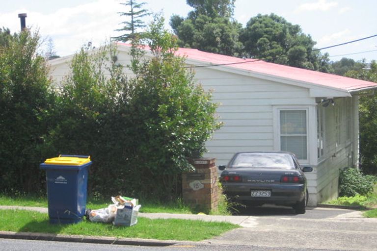 Photo of property in 15 Raleigh Road, Northcote, Auckland, 0627