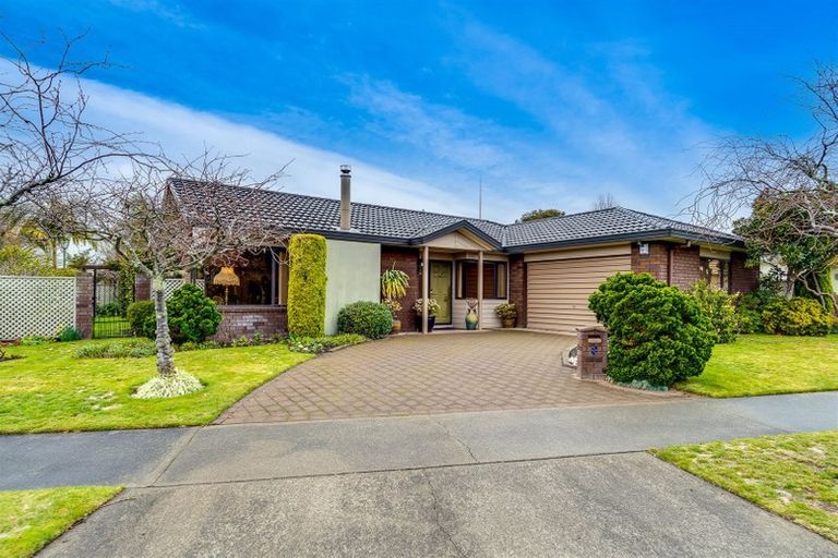 Photo of property in 1 Sloane Place, Taradale, Napier, 4112