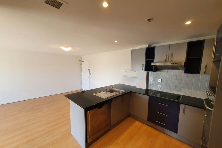 Photo of property in 5h/17 Crown Lynn Place, New Lynn, Auckland, 0600