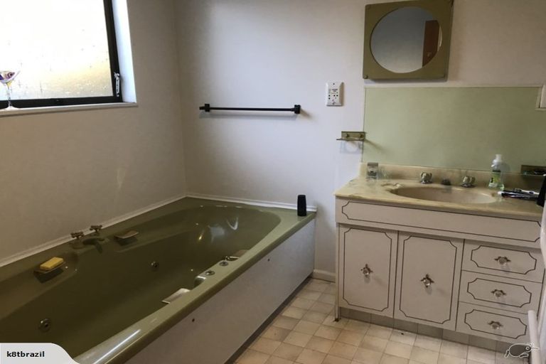 Photo of property in 136 Wakefield Avenue, Sumner, Christchurch, 8081