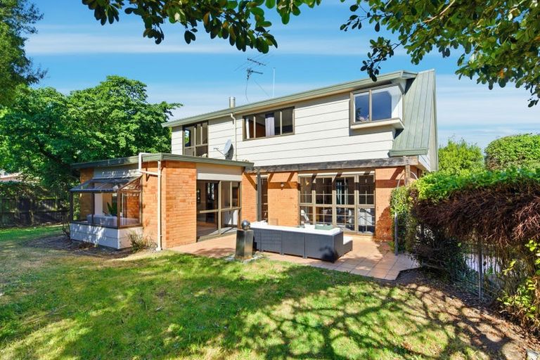 Photo of property in 27 Rubens Place, Burnside, Christchurch, 8053