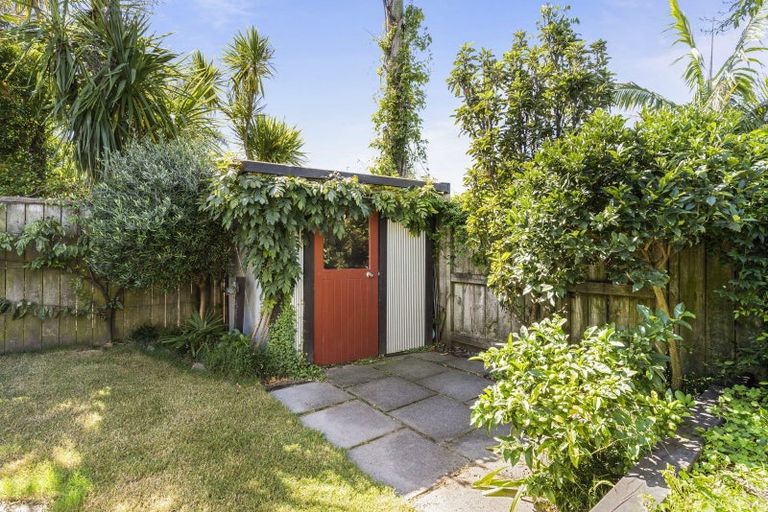 Photo of property in 12 Paua Cove, Papamoa Beach, Papamoa, 3118