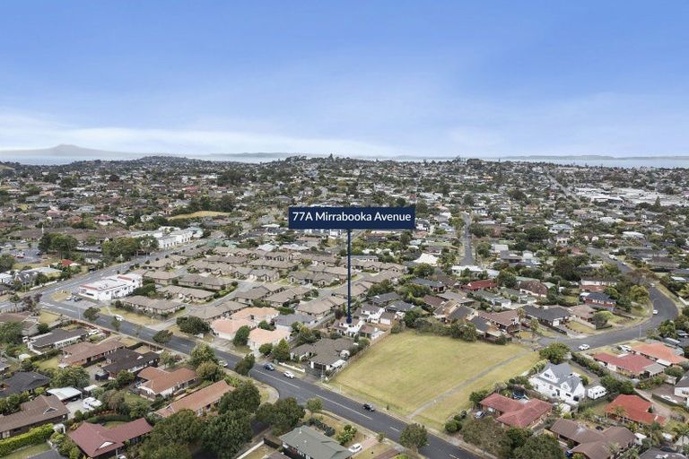 Photo of property in 77a Mirrabooka Avenue, Botany Downs, Auckland, 2010