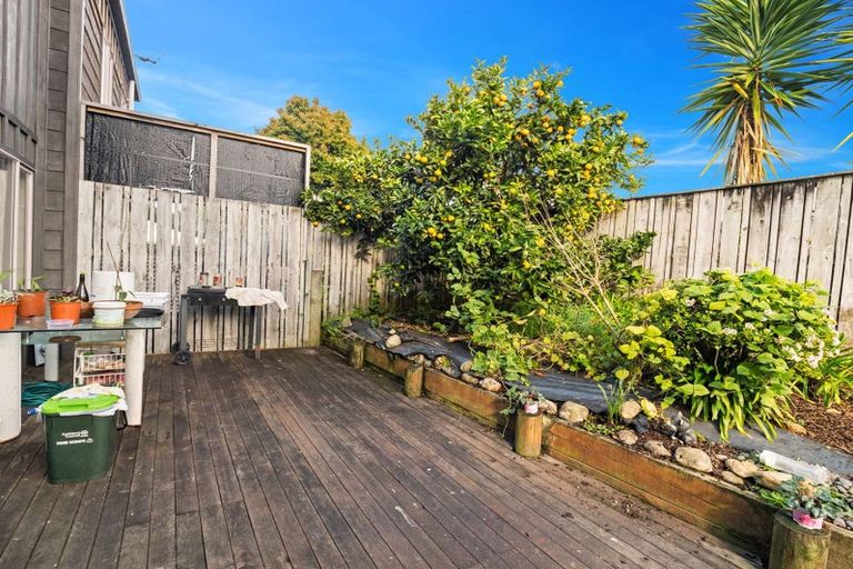Photo of property in 50a Arawa Street, New Lynn, Auckland, 0600
