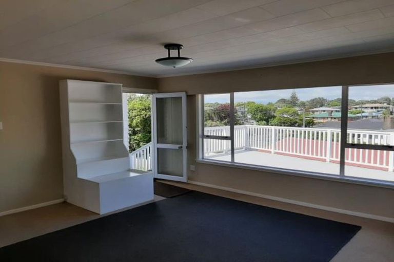 Photo of property in 23 Hua Street, Bell Block, New Plymouth, 4312
