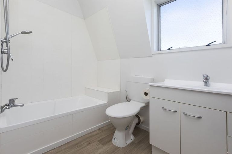 Photo of property in 2/22c Egmont Place, Bishopdale, Christchurch, 8051